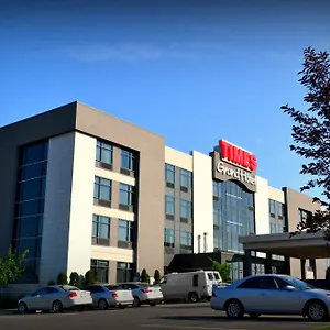 Grand Times - Aeroport De Quebec City