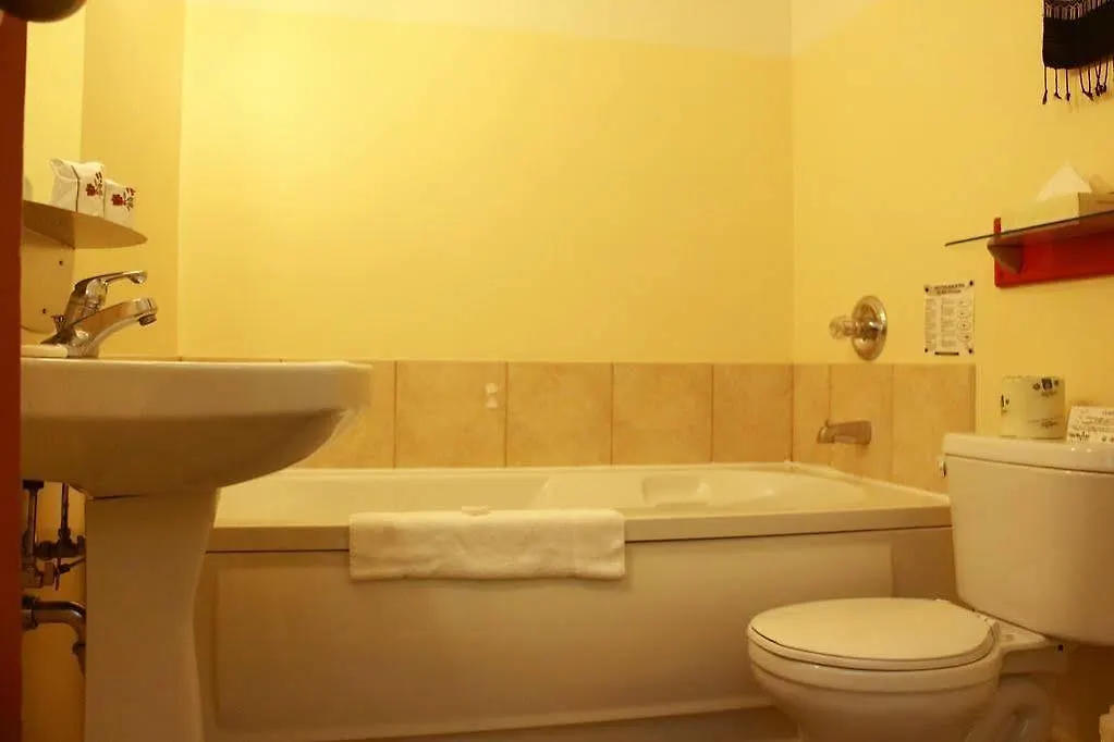 Hotel Du Jardin - Par Les Lofts Vieux-Quebec 3*, Quebec City Canada